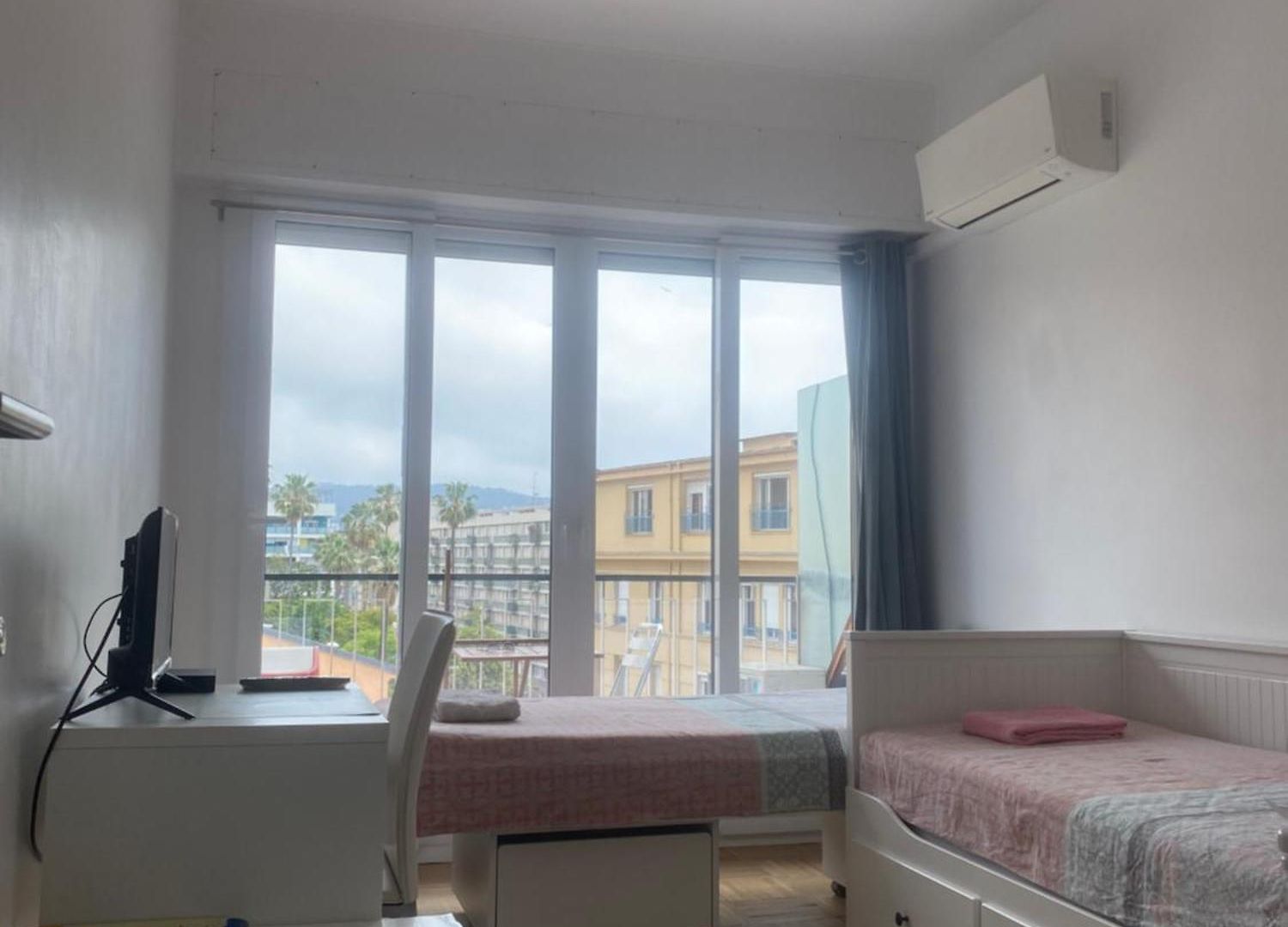 Séjour chez l'habitant Mirela's Private With Key, Ac, Lift & Balcony In The Center Of On The Cote D'azur *