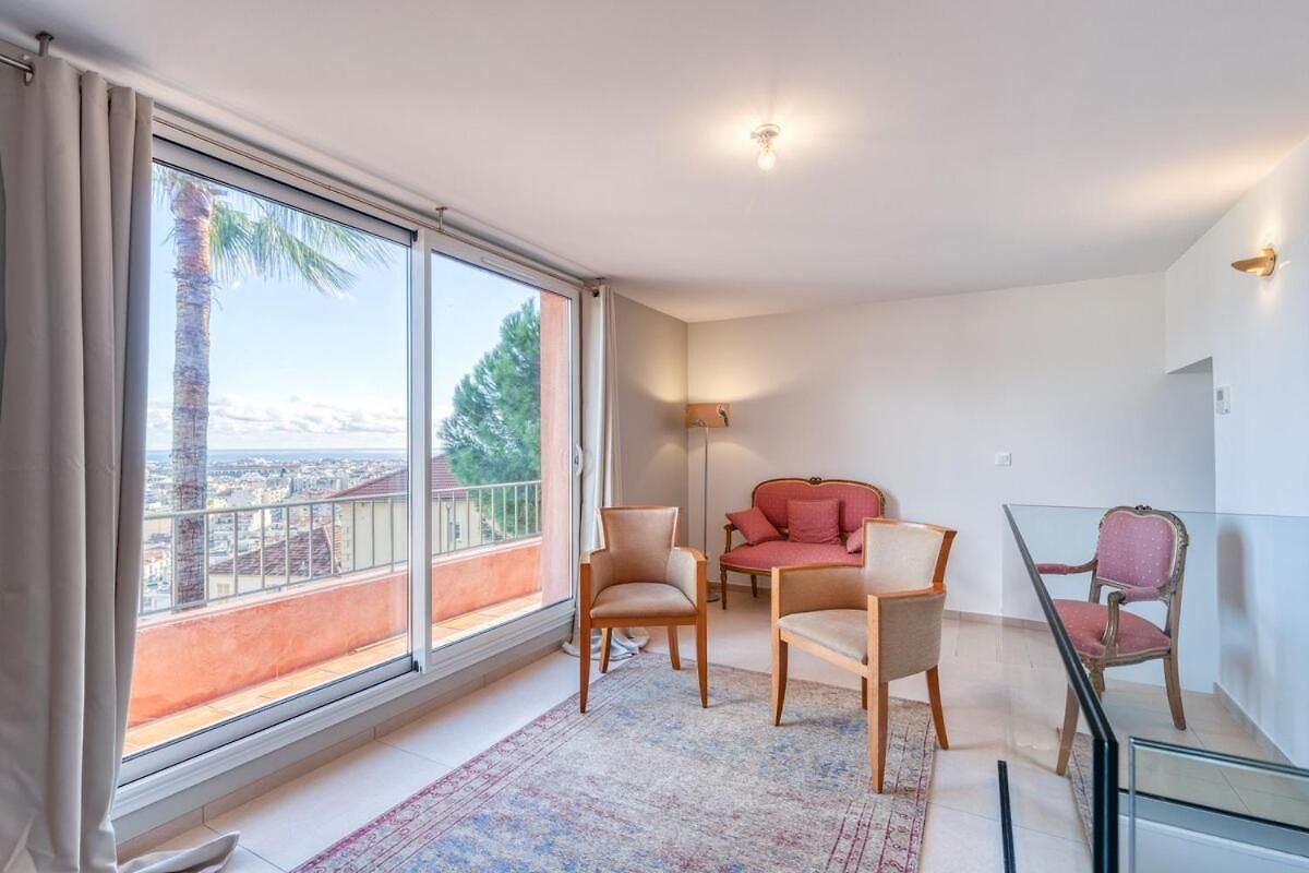 Sur Les Hauteurs De Nice, Proche Centre Maison d'hôtes 4*