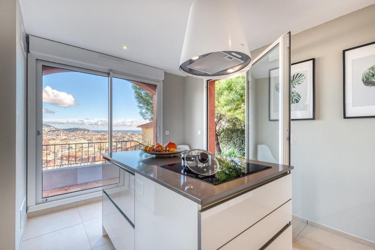 Maison d'hôtes Sur Les Hauteurs De Nice, Proche Centre 4*