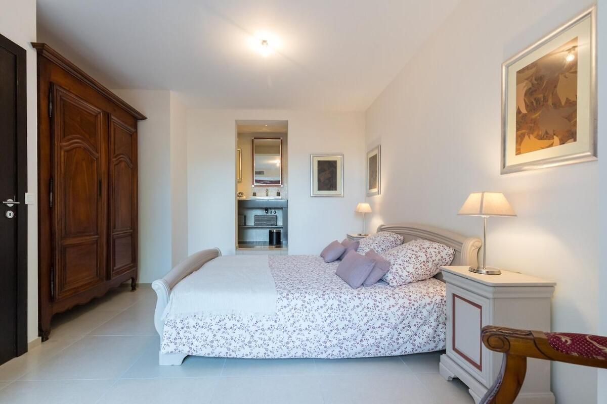 Sur Les Hauteurs De Nice, Proche Centre Maison d'hôtes 4*