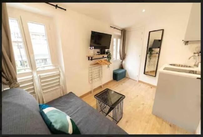 Ag 3 Sun And Serenity Intimate Apartment Nice