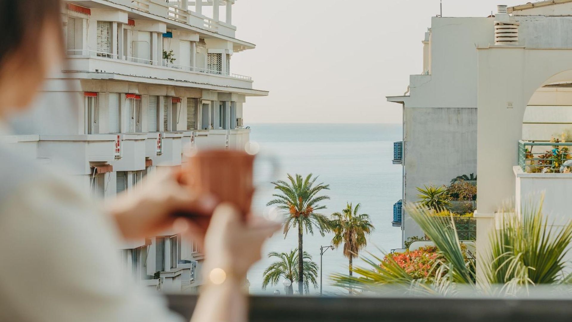La Promenade Hotel 4*