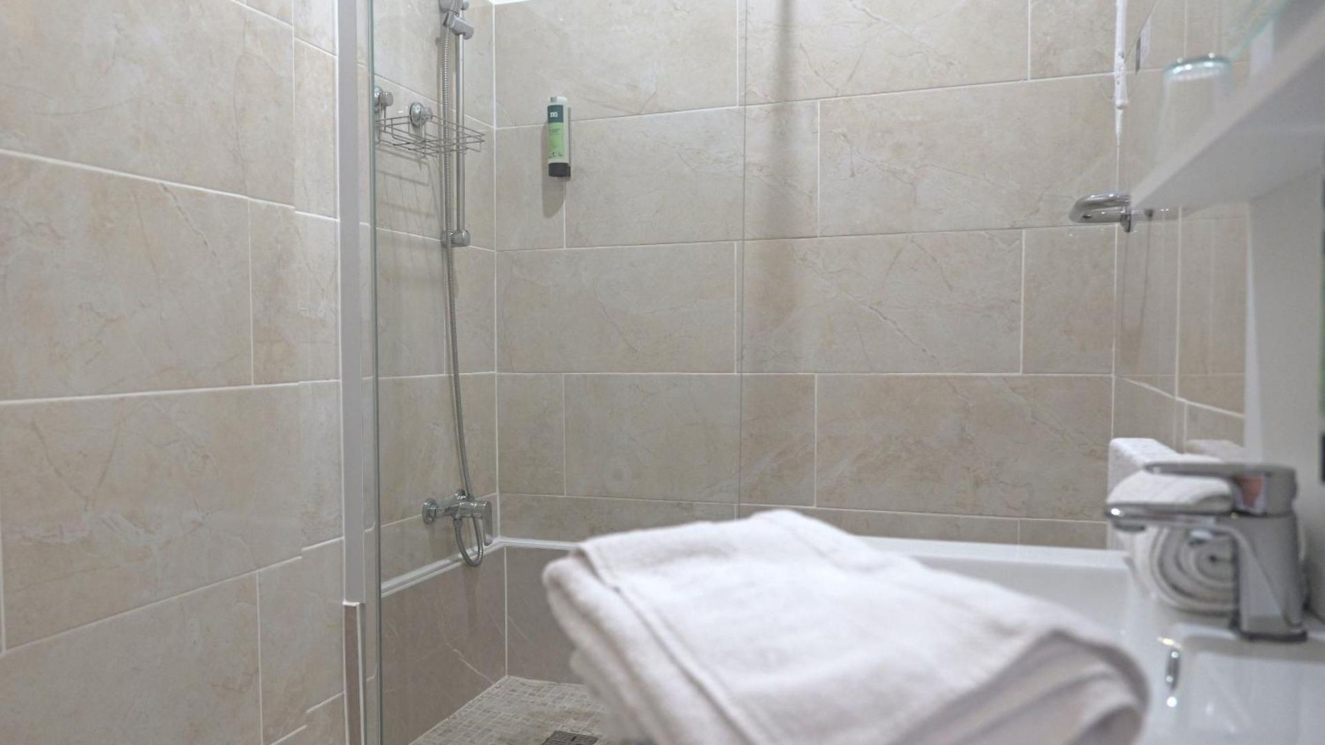 Logis Victorine Hotel