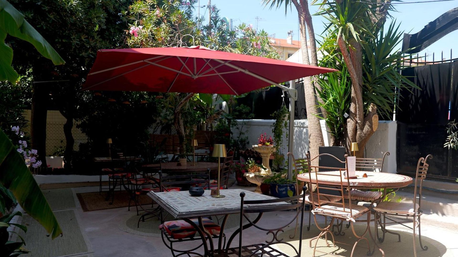 Logis Victorine Hotel 2*