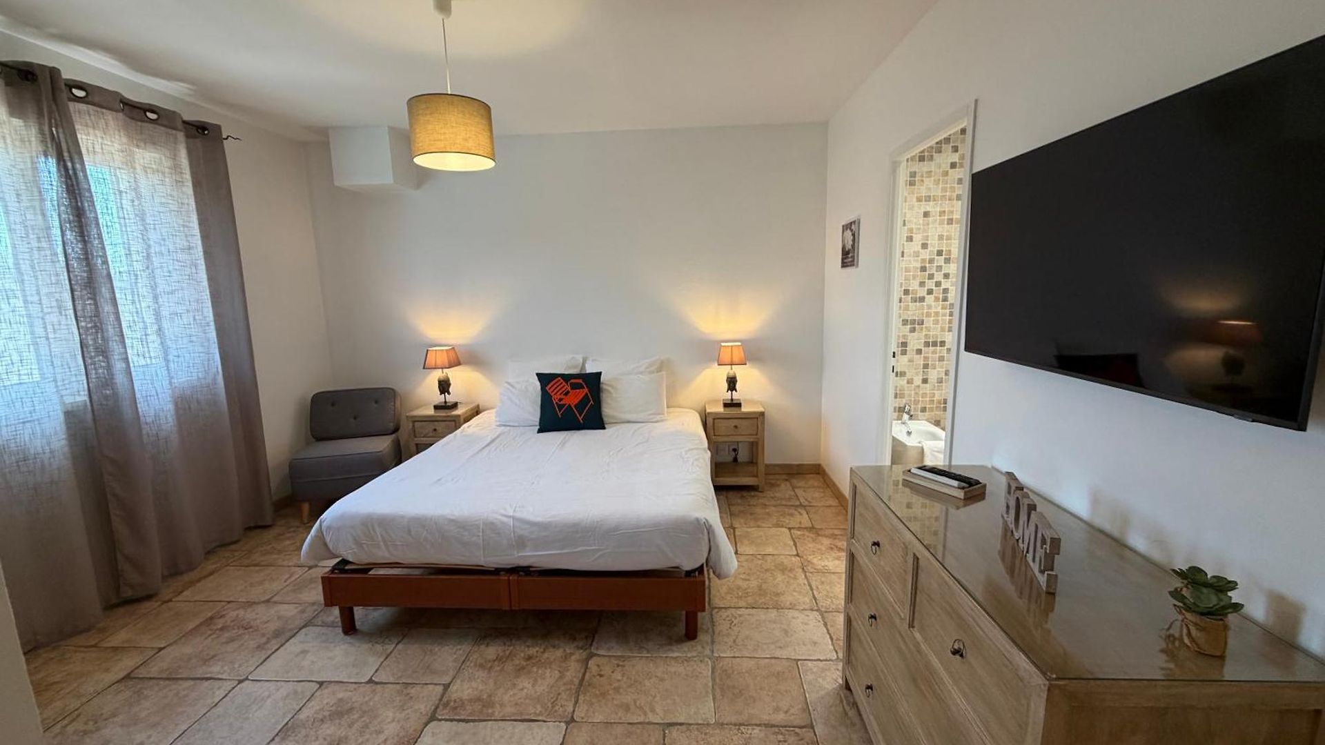 Avec Piscine Chauffee Collines Villa