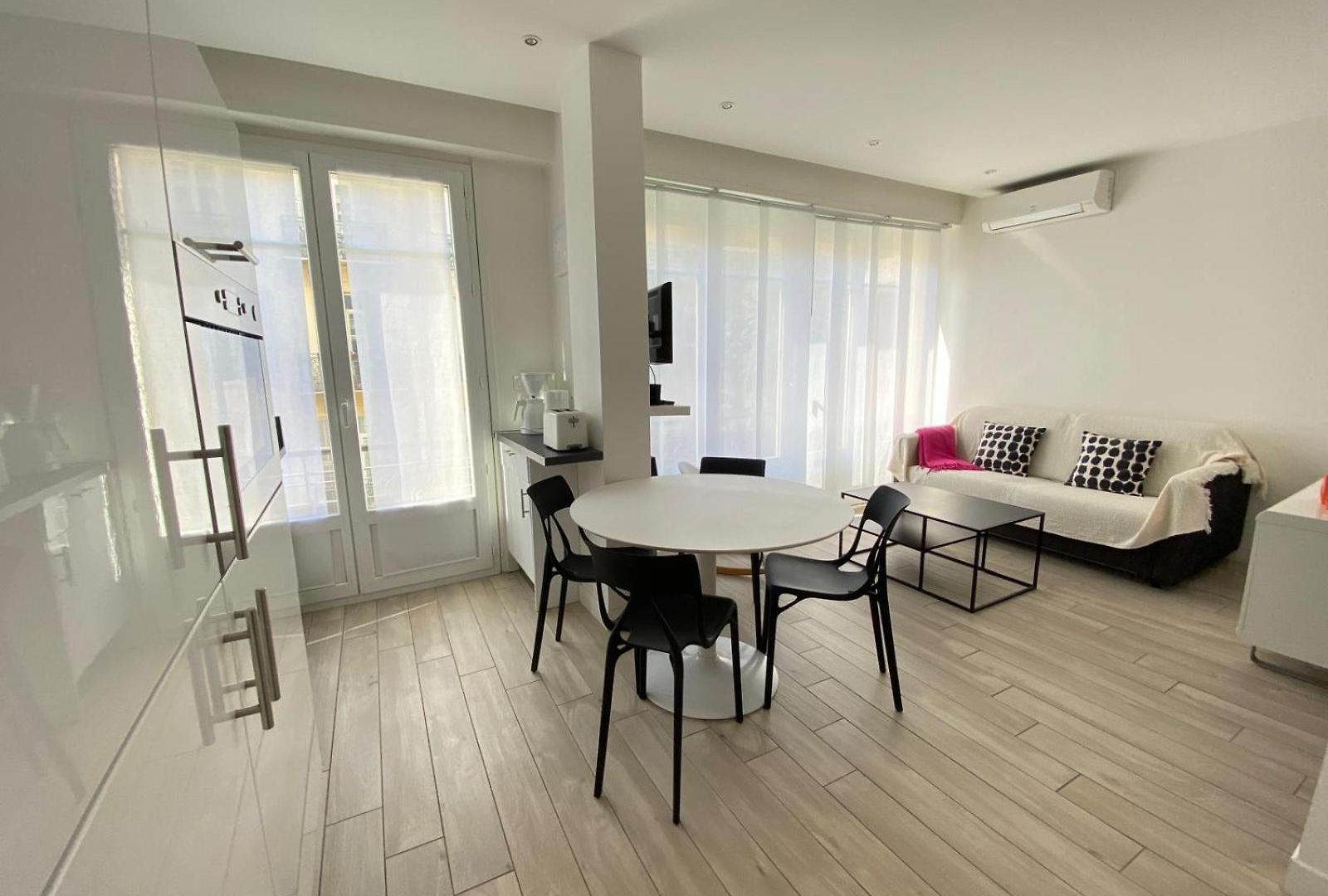 Appartement Carré D’or Super 2 Pièces Nice