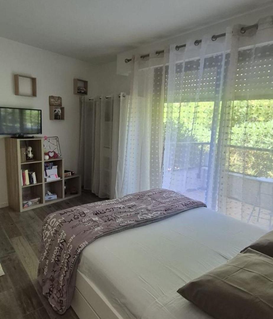 Exceptionnel Proche Avec Piscine, Parking Et Terrasse Apartment Nice