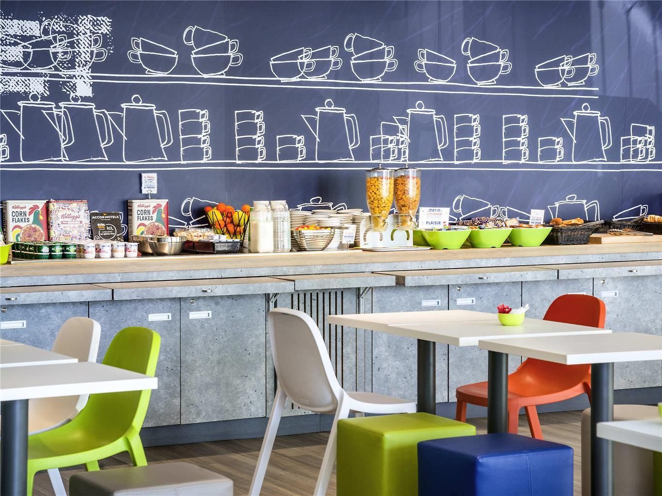 Hotel Ibis Budget Californie Lenval 2*