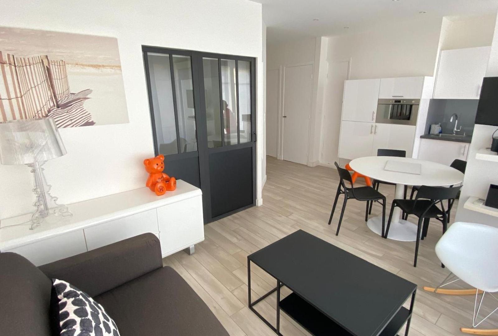 Apartment Carre D'or Super 2 Pieces