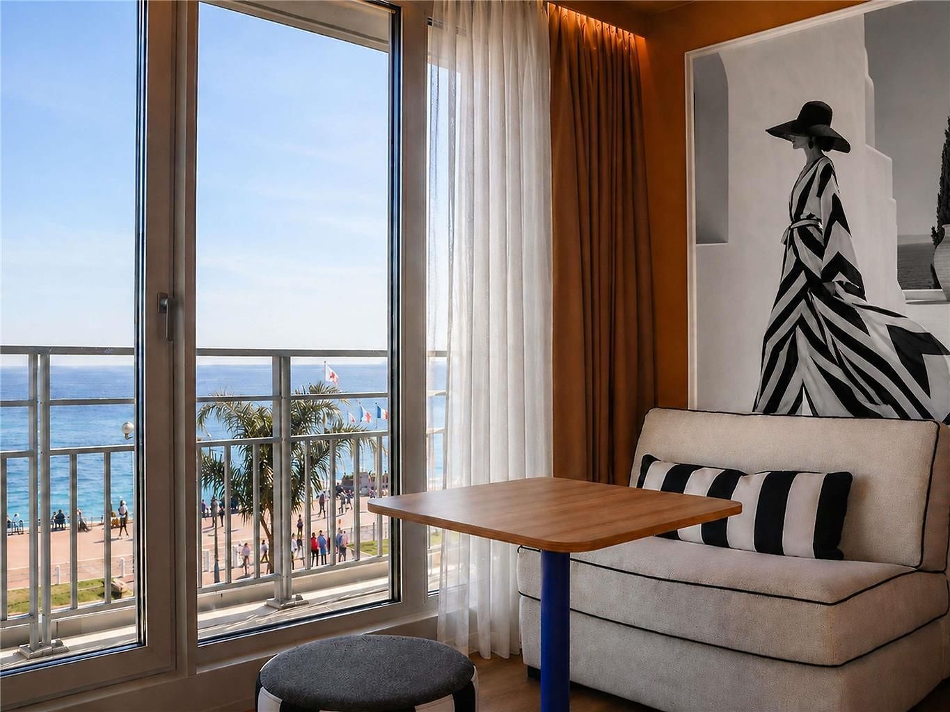 Mercure Promenade Des 4*