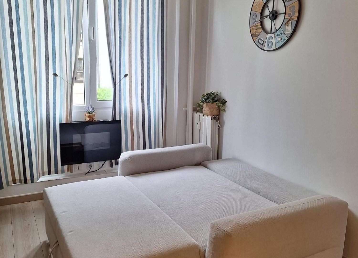Apartment Beautiful , 3 Min Walk , Free Parking, Near Negresco