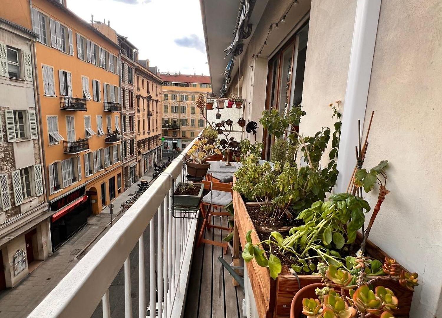 Apartment Sunny Port Old Town Free Private Parking - Clim & Balcony *