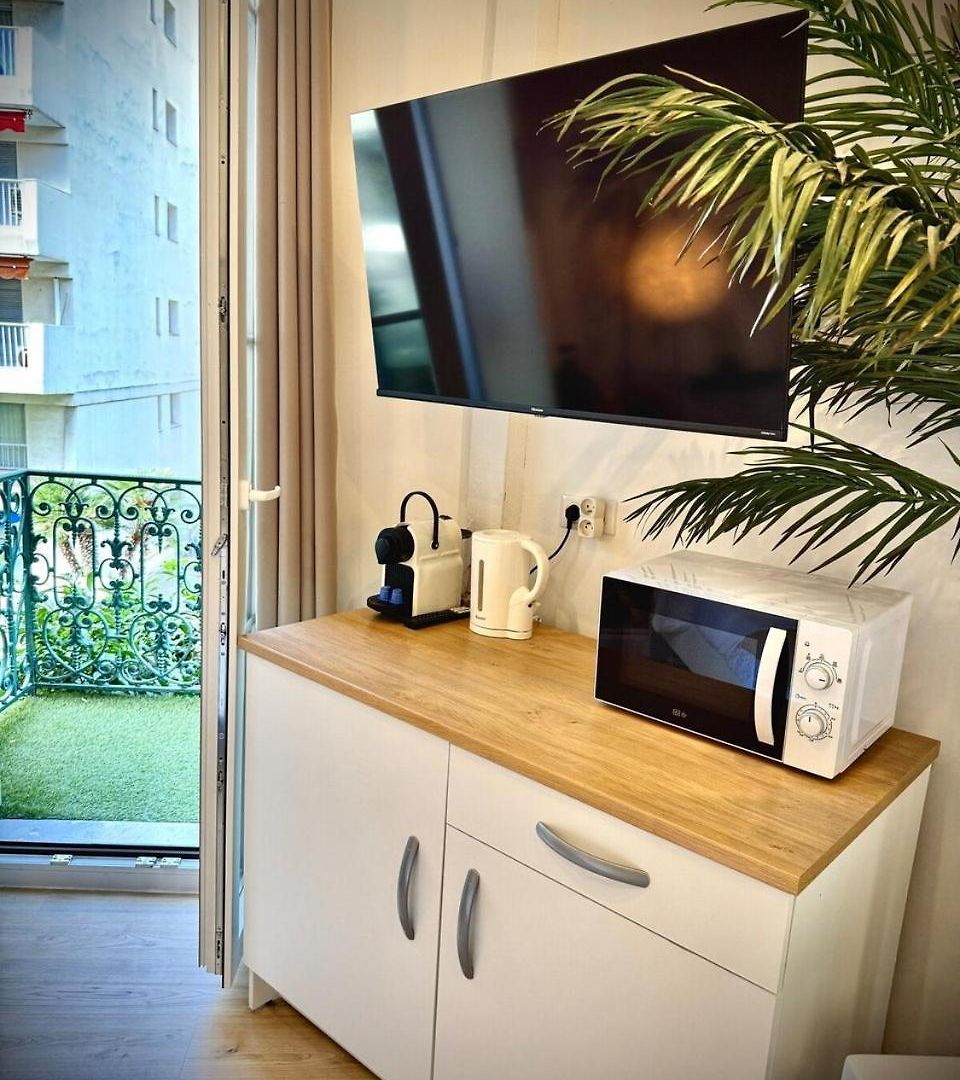 Le Celeste Hotel 3*