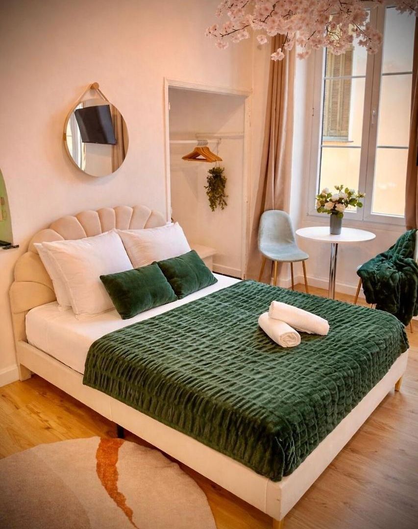 Le Celeste Hotel 3*