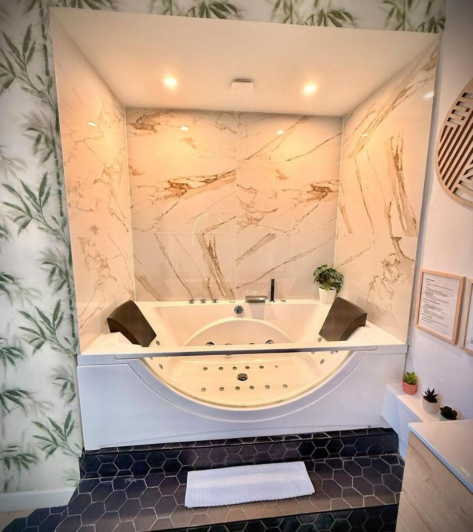 Le Celeste Hotel