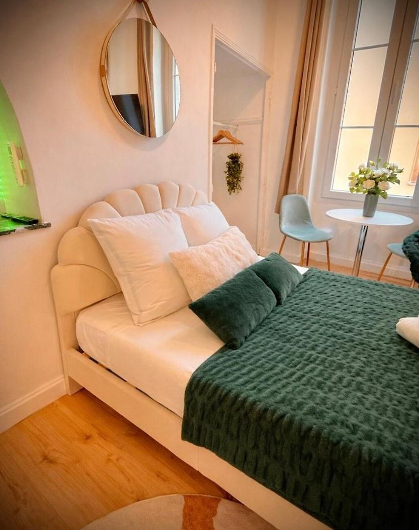Le Celeste Hotel
