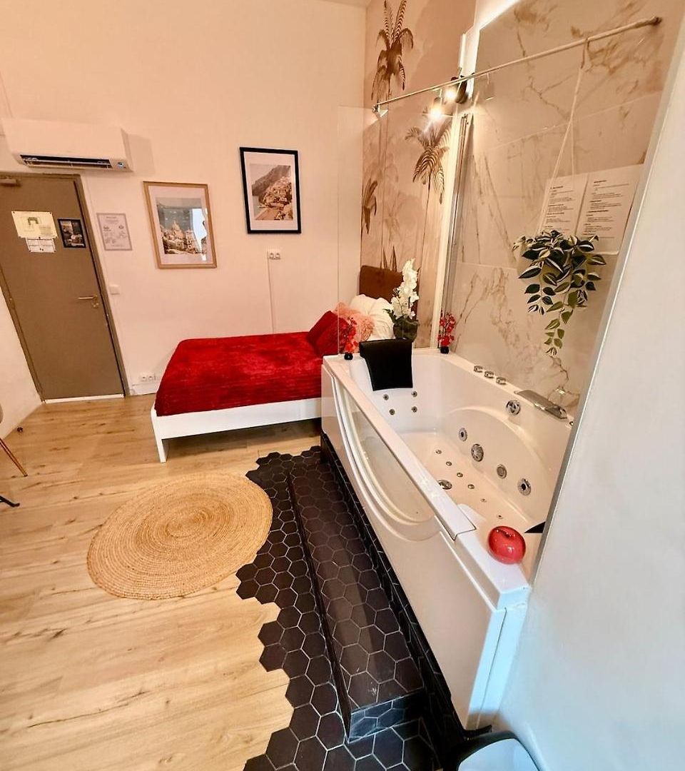 Le Celeste 3*
