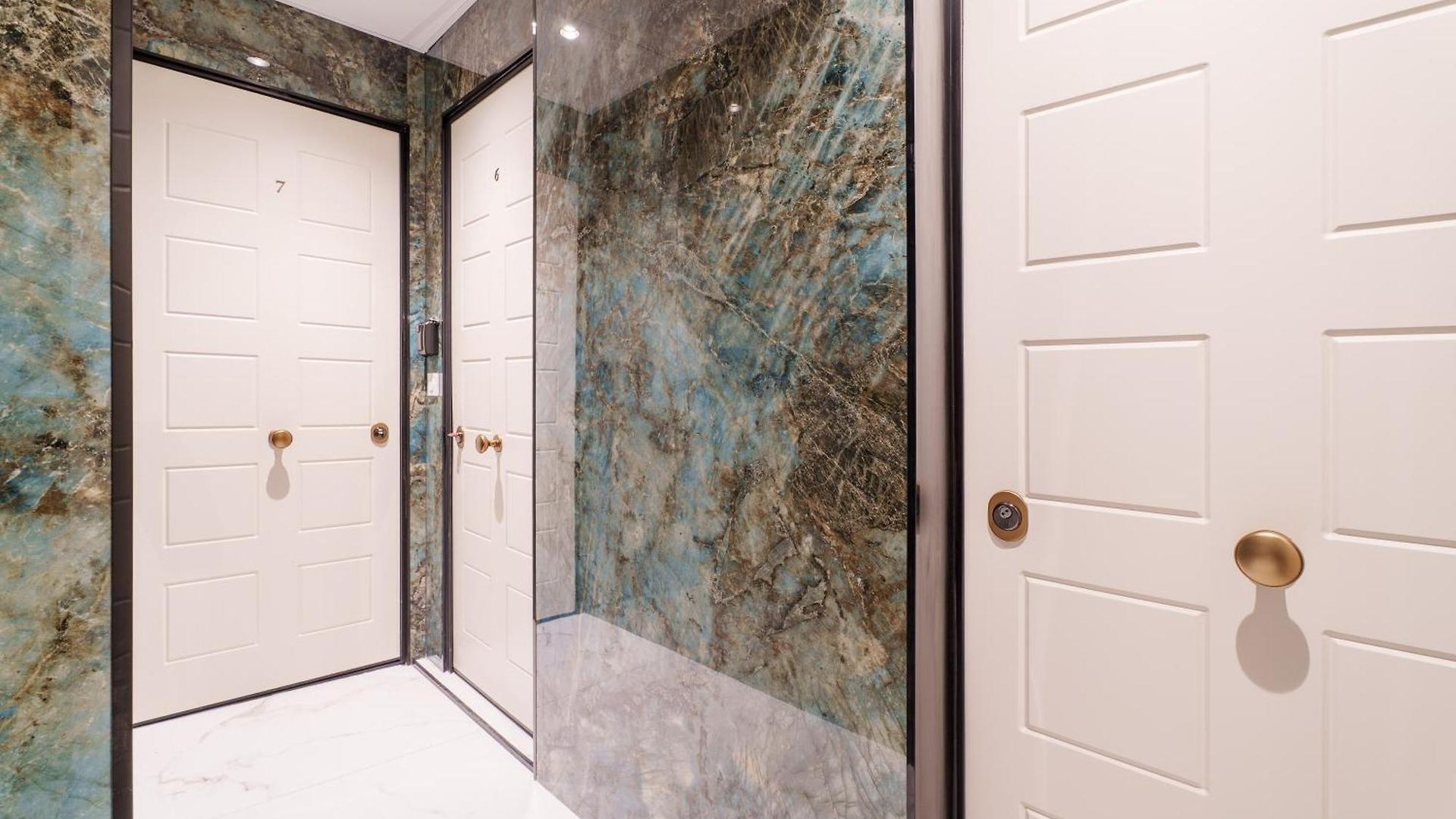 Renting - 7france - Luxe&confort Bord De Massena Appartement *