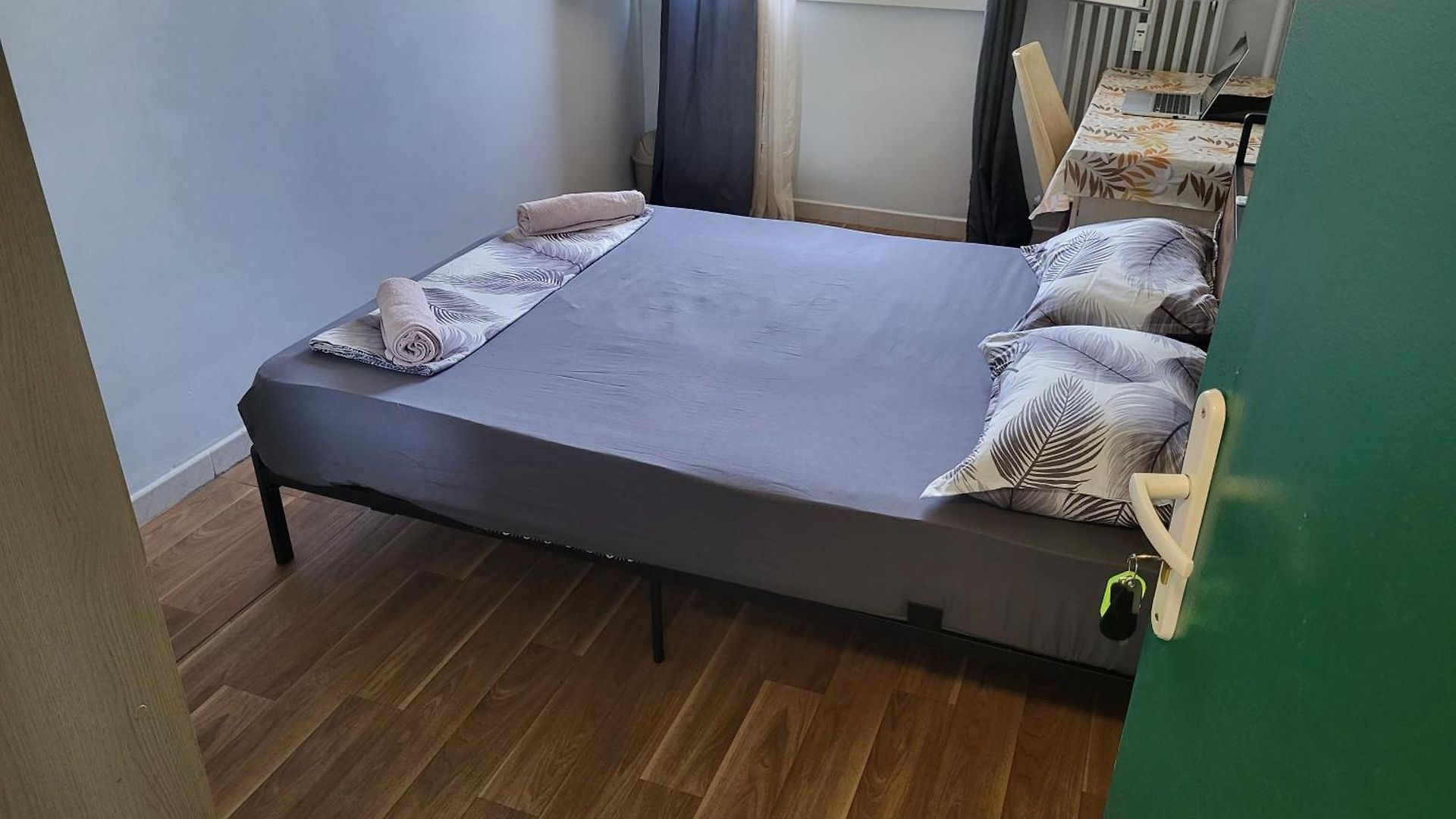 Private Room-3 In Hannana Apartment- 2 Min Walk To Tram 12 Min To Train Station 15 Min To Massena Place Homestay Nice