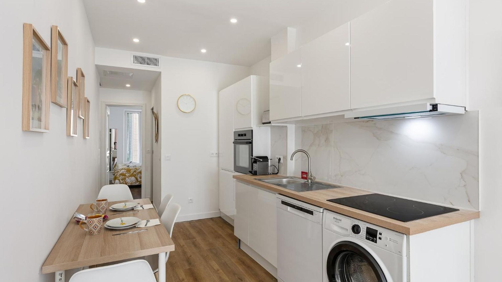 Apartment Deloye Fshh