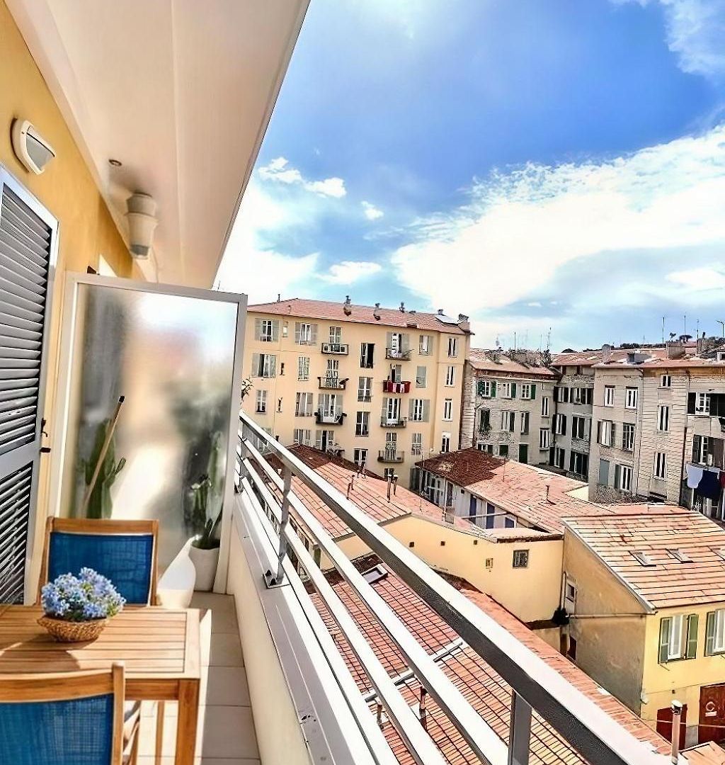 Apartment Charming Flat With Sunny Balcony Port De