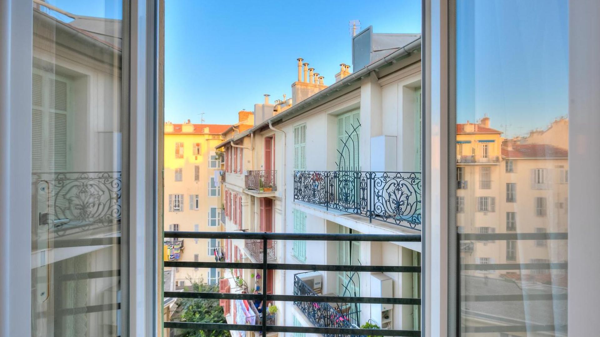Apartment Paganini Center With Terrace - Happy Nice