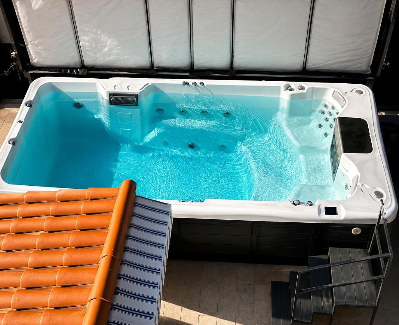 Piscine Jacuzzi Privee Chauffee, Terrasse Et Garage A *