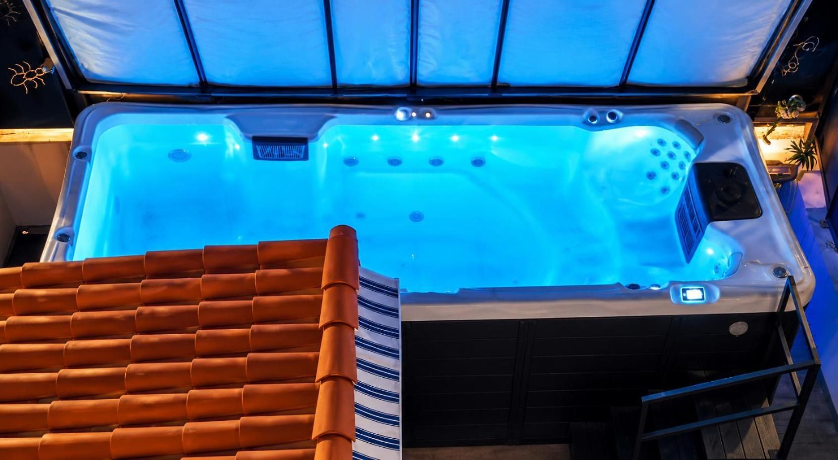 Apartment Piscine Jacuzzi Privee Chauffee, Terrasse Et Garage A