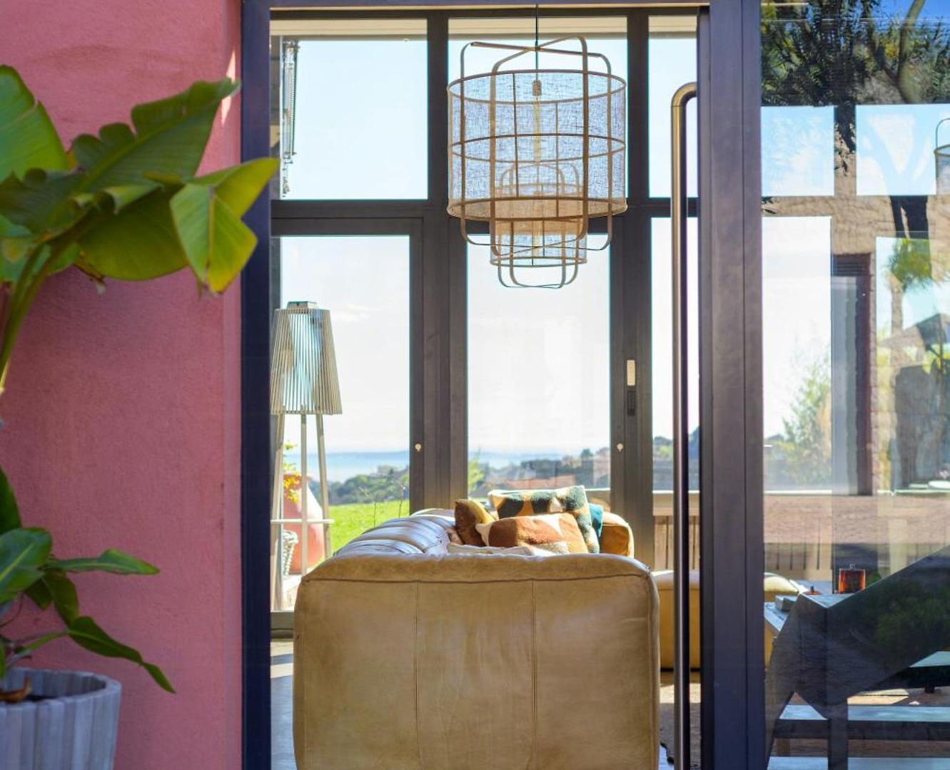 Holiday home Contemporary With Views Of Cap D'antibes