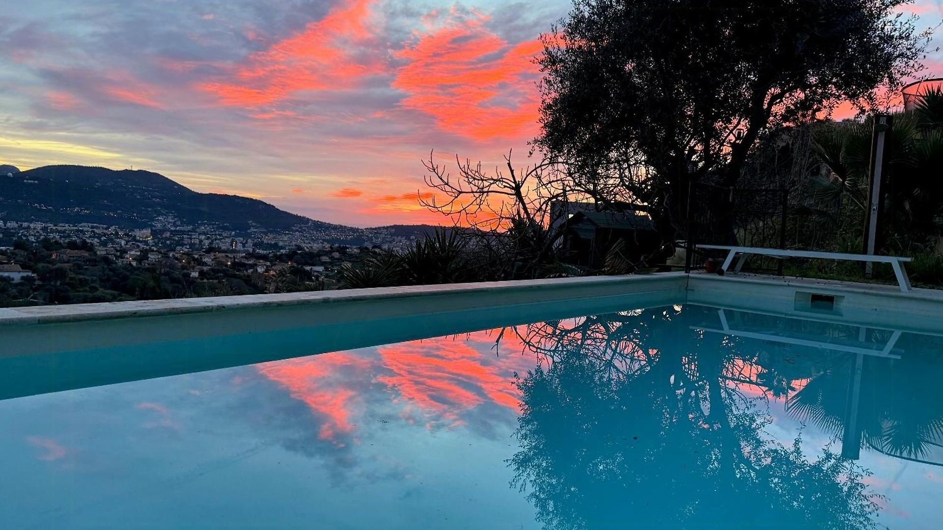 Duplex In With Private Pool In Hills Holiday home