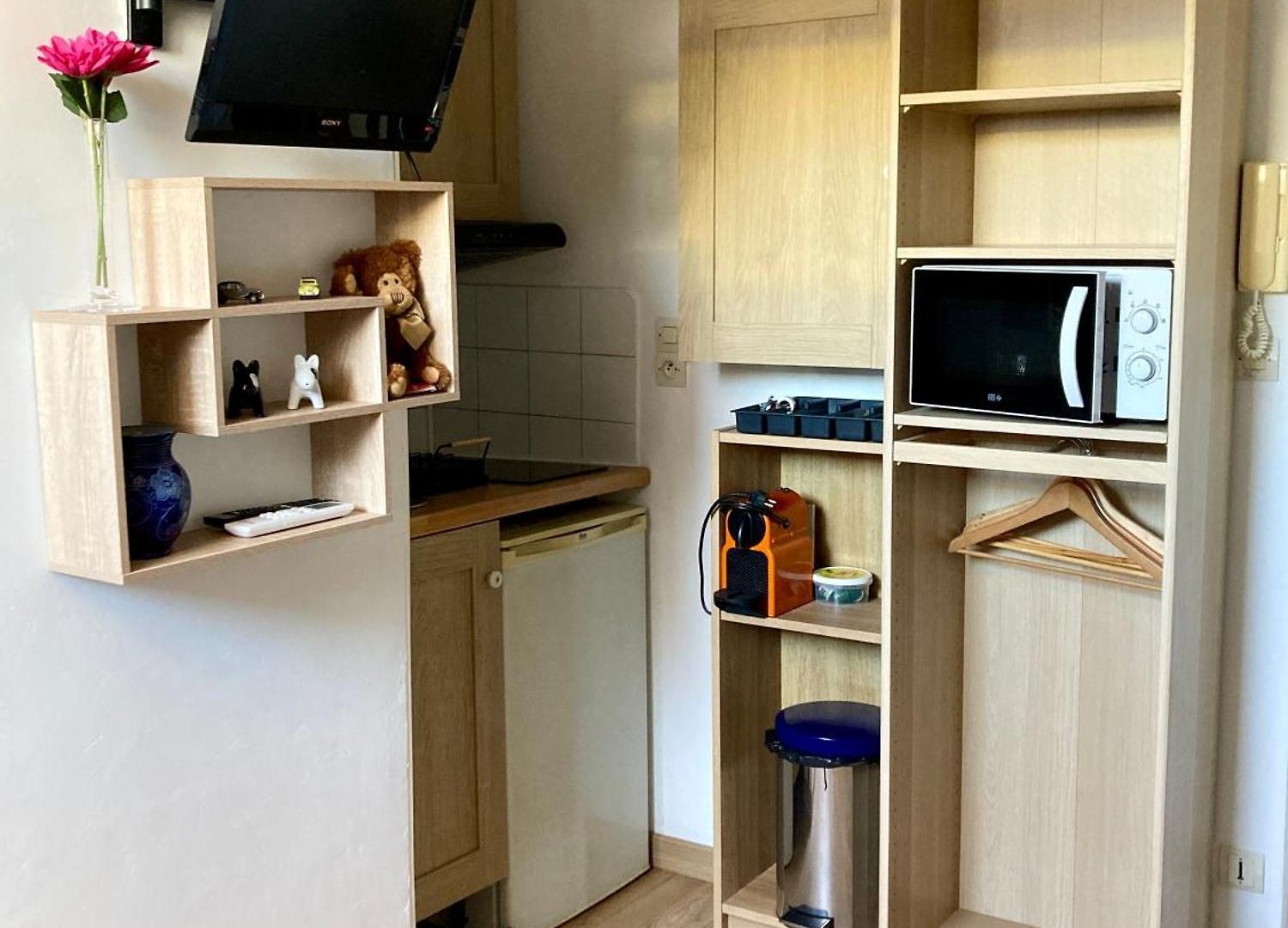 Apartment Mansarde Plein Centre Et A 5 Mn Des Plages Nice