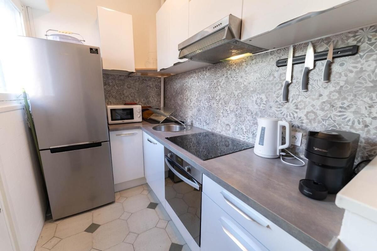 Magnifique Rez De Jardin Port Apartment