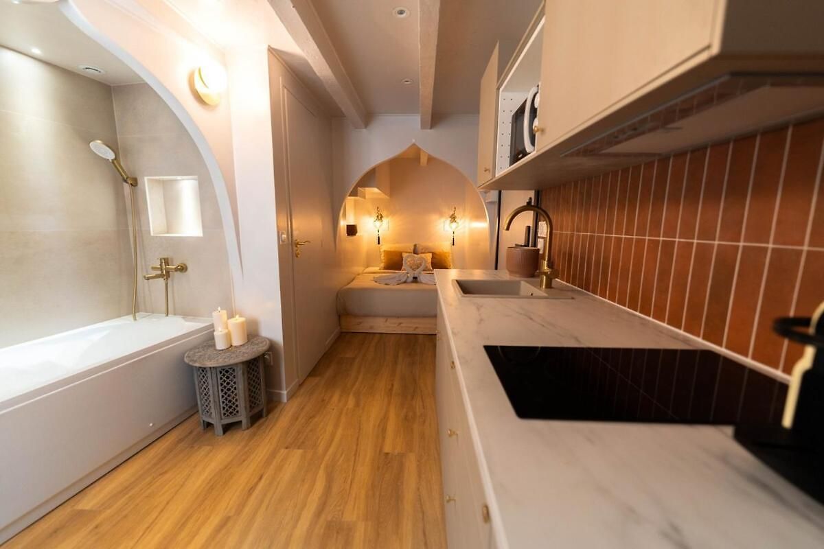 Les D Ailleurs Apartment *
