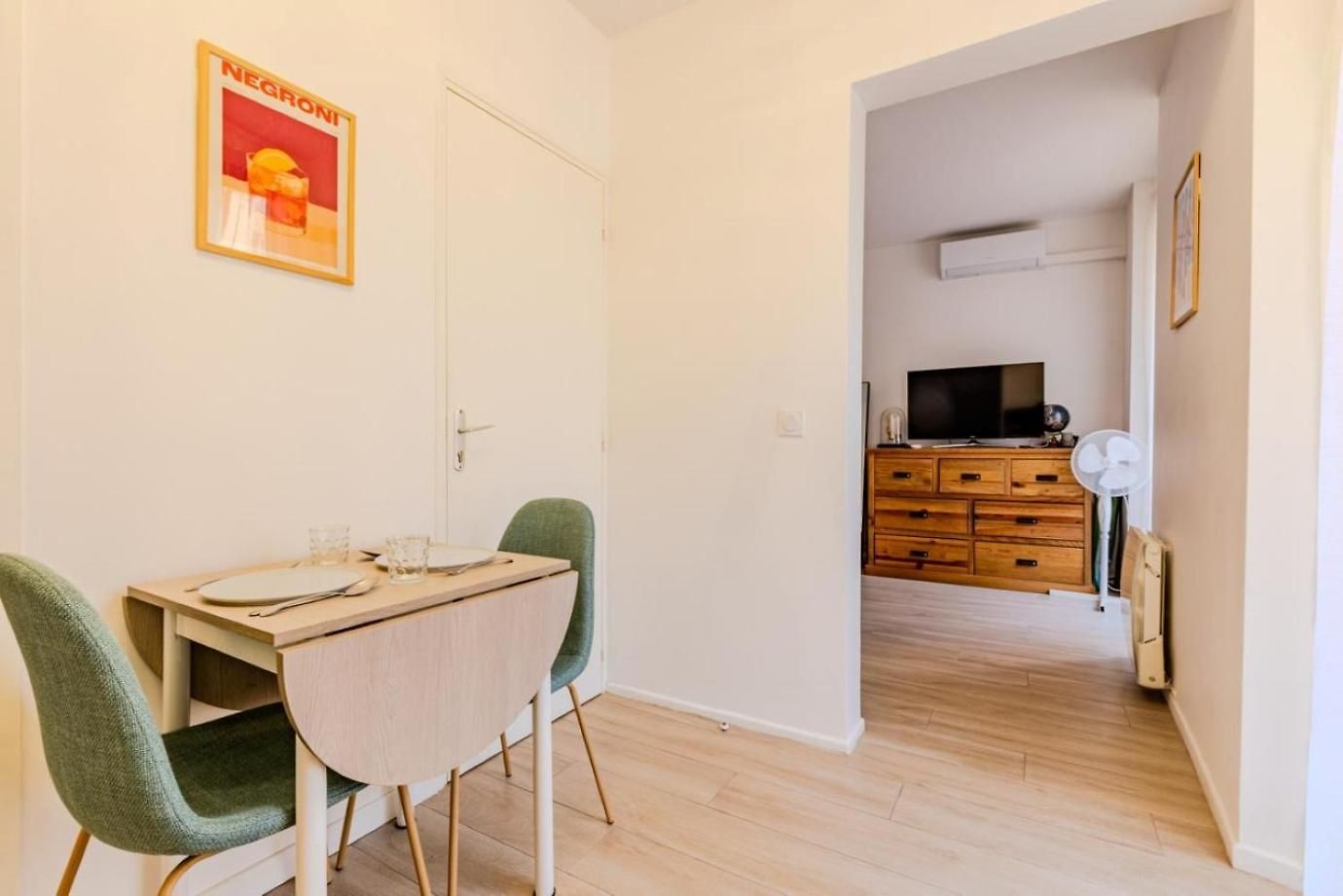 Proche De La Vieille Et Promenade Des Apartment