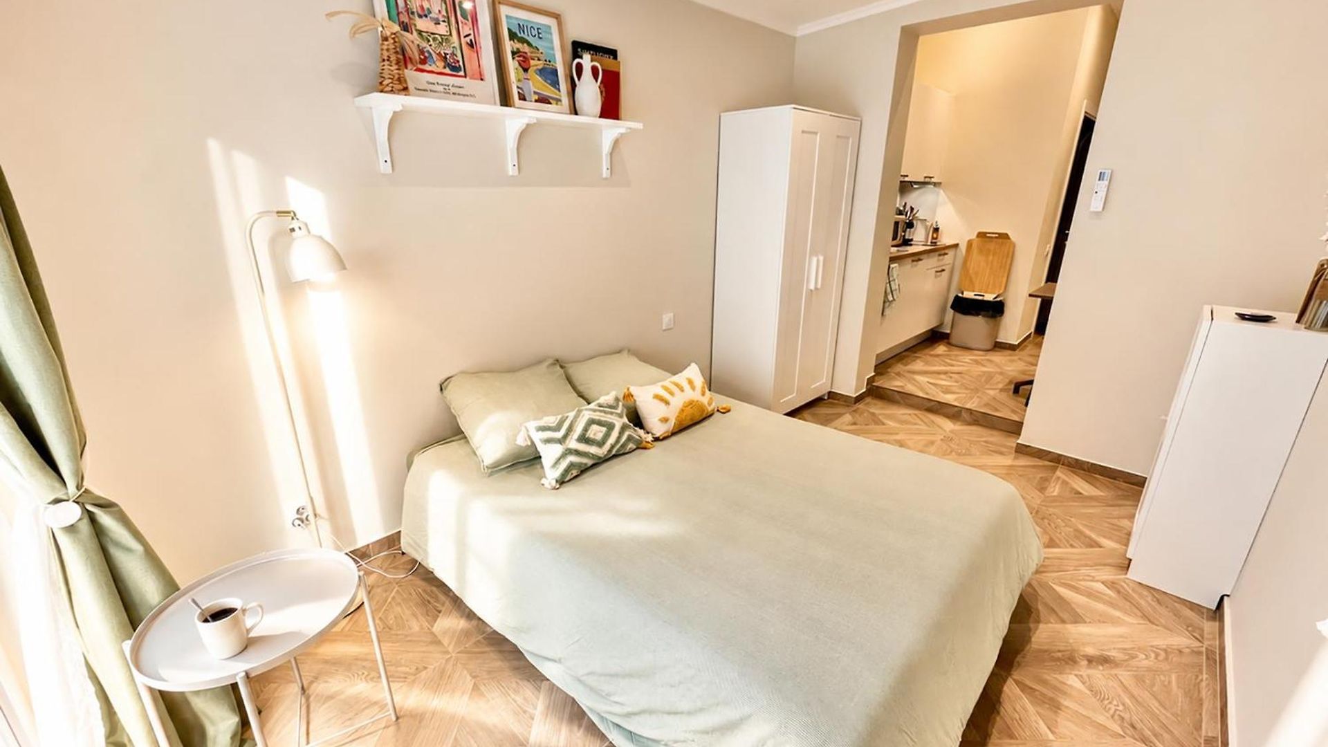 Le Petit - 4 Studios, 2 With Private Terrace - Centre * Nice