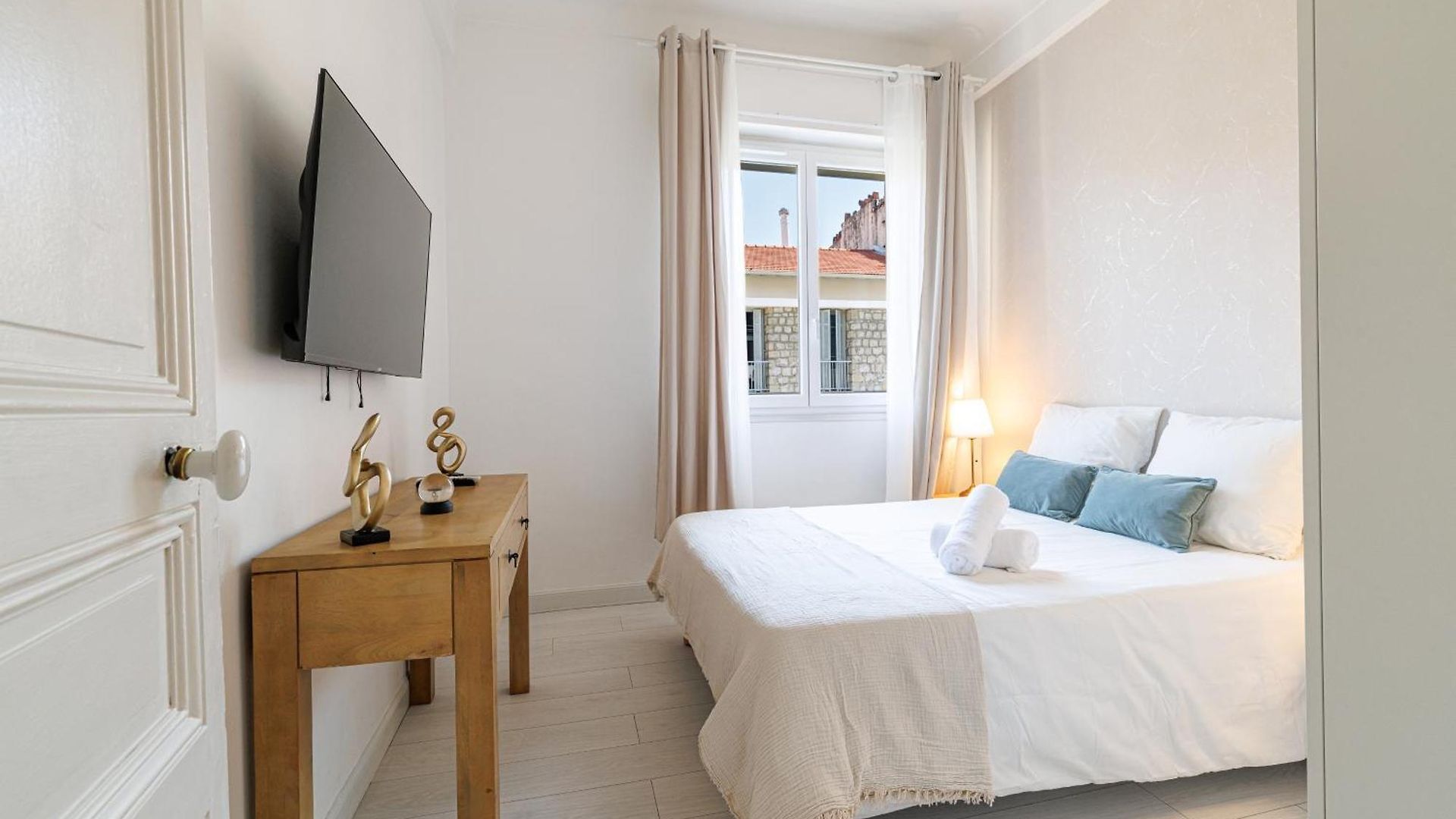 Apartment - Center, Wifi, Ac, 2-6 Pers