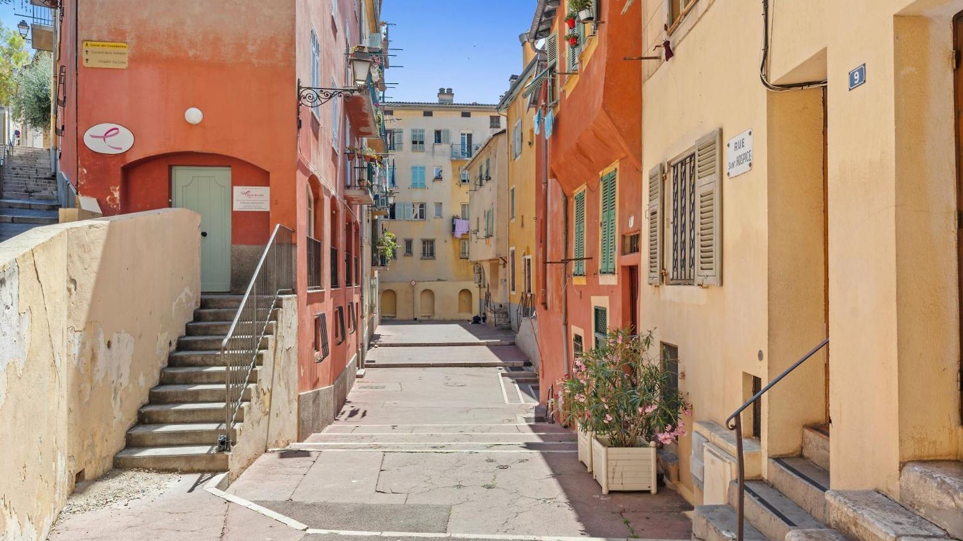 Appartement Au Calme Dans Le Quartier Animé Du Vieux *