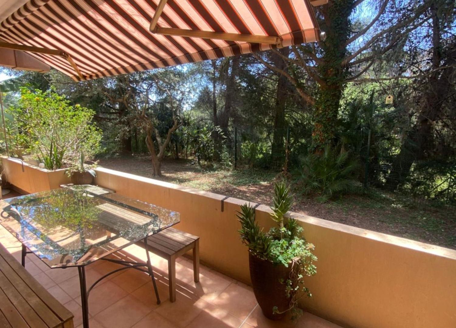 Apartment Grand 3p Pieces Au Calme Dans Avec Piscine, Restaurant, Tennis, Climatisation
