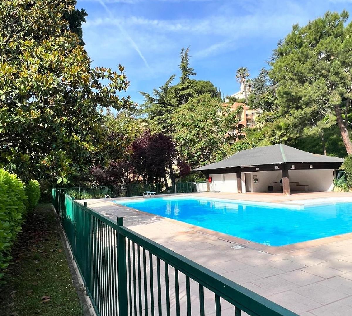 Avec Piscine à Appartement *