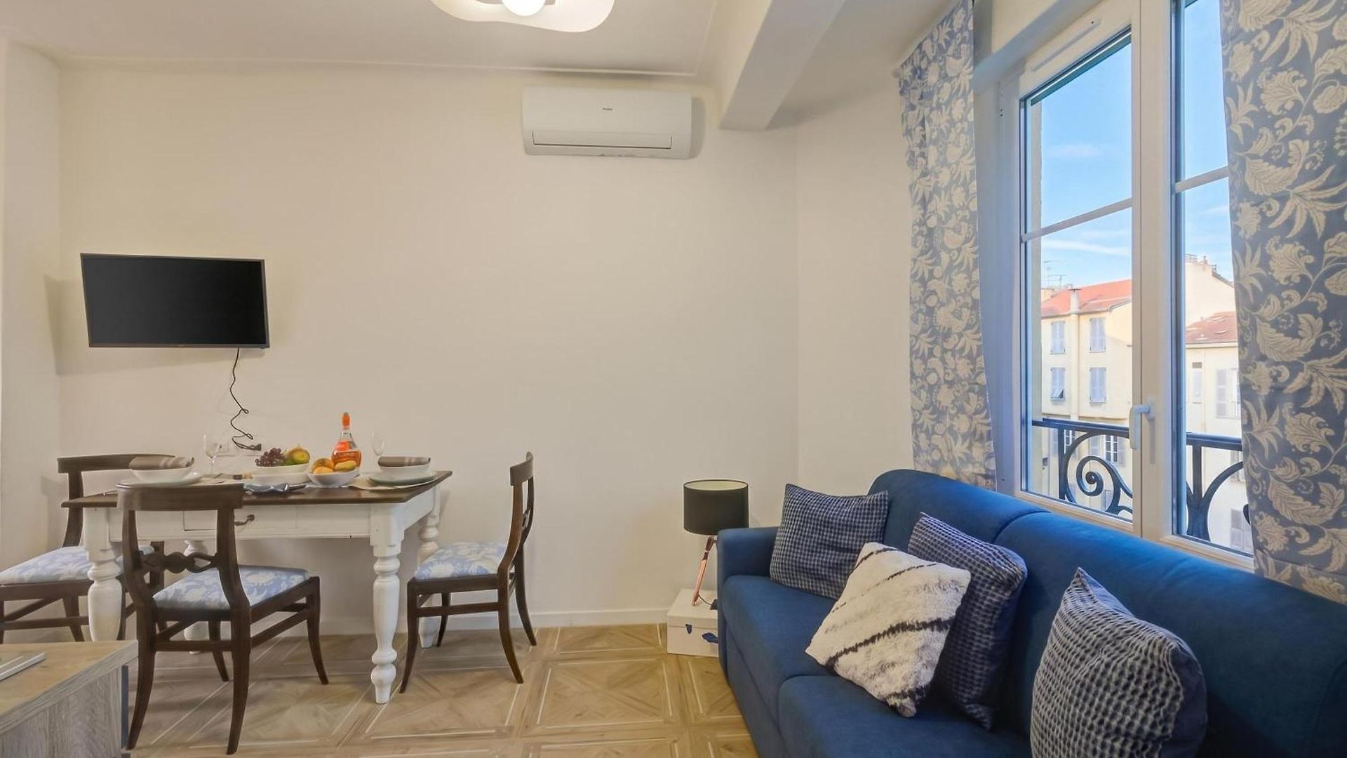 Apartment Paganini Center With Terrace - Happy Nice