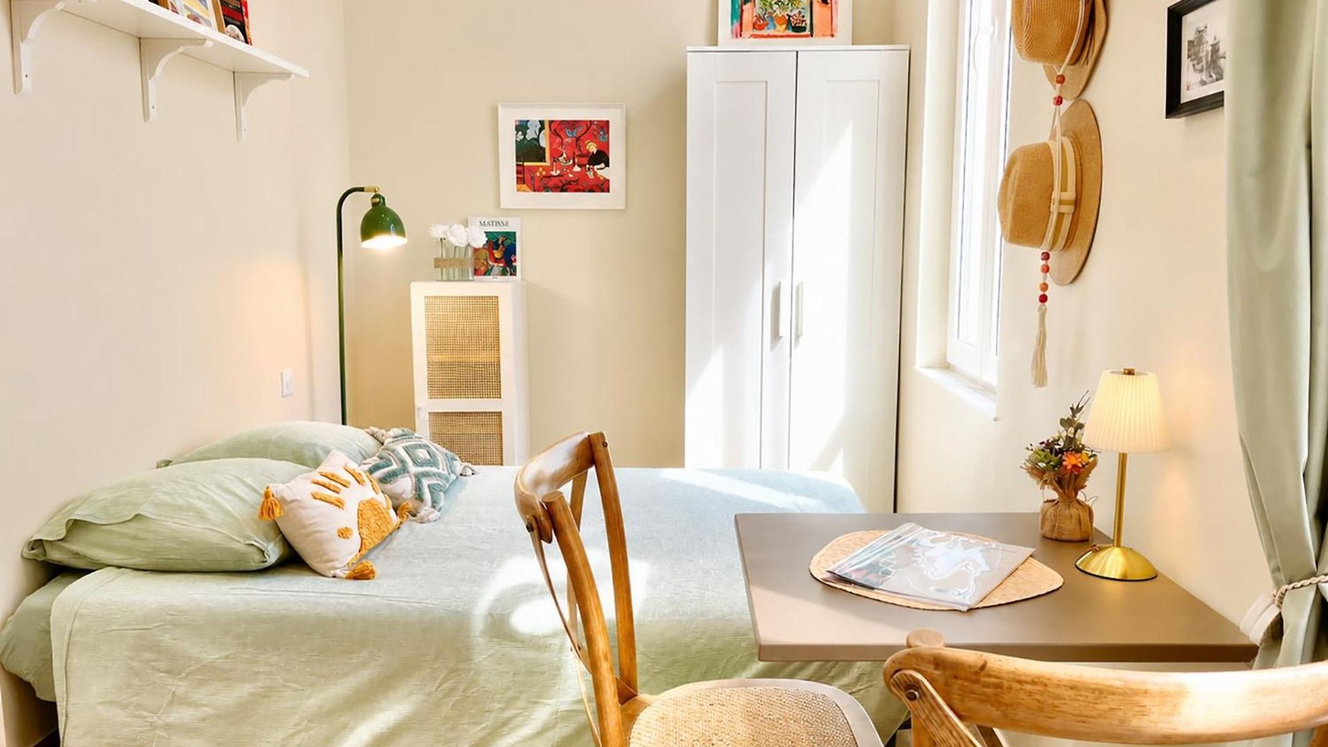 Apartment Le Petit - 4 Studios, 2 With Private Terrace - Centre *