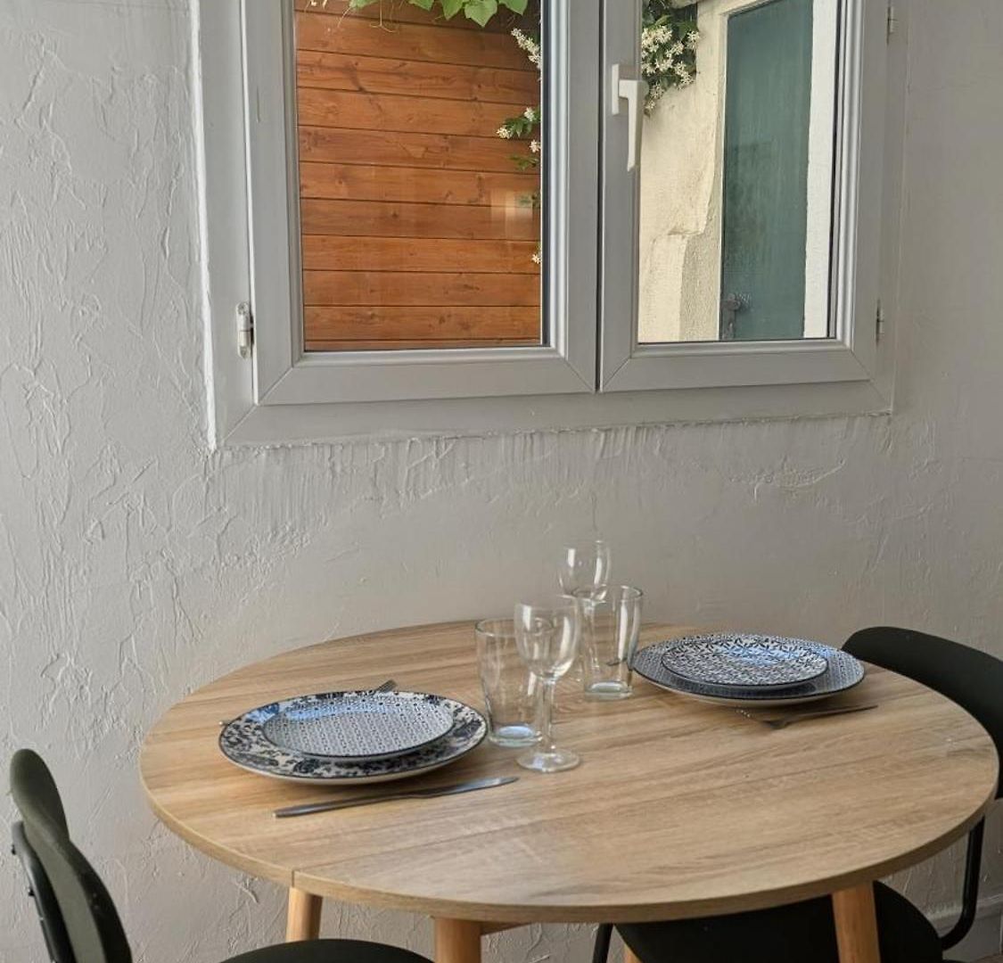 Apartment Avec Terrasse Privee & Clim, Proche Centre Nice