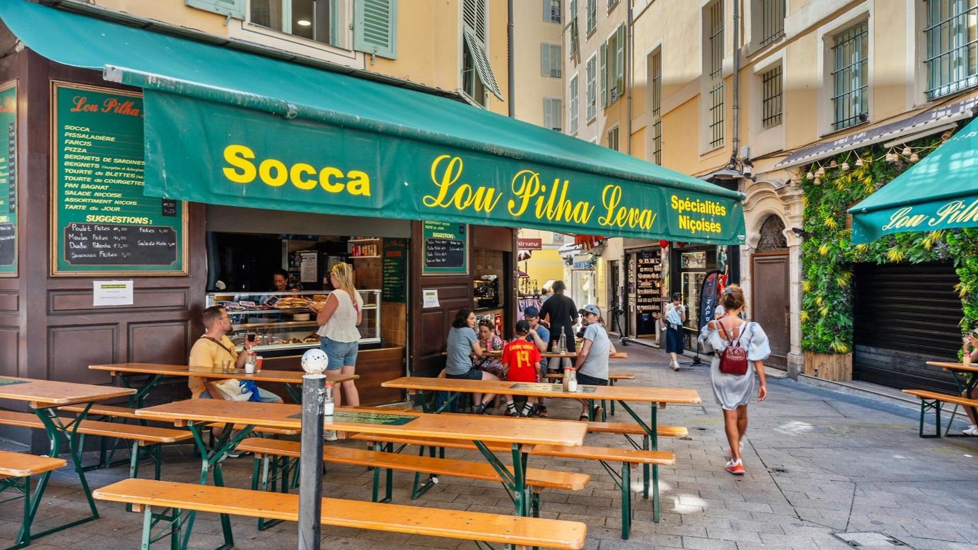 Au Calme Dans Le Quartier Animé Du Vieux Appartement Nice