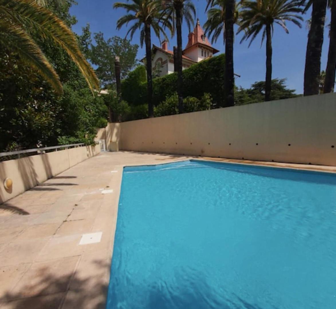 Near The Matisse Museum In Nice