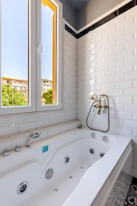 Apartment Rare 100m Gem In 5 Min To The Sea