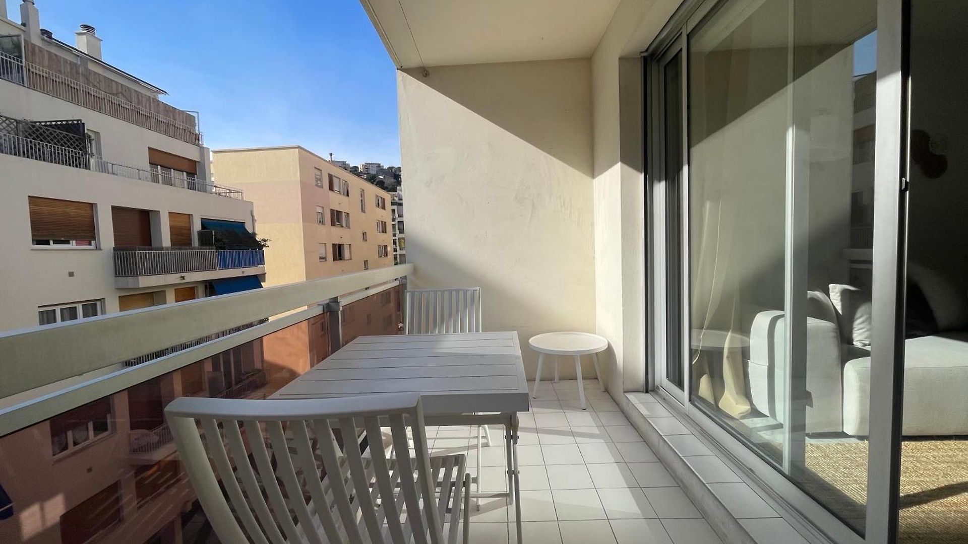 Apppartement Avec Terrasse - 2 à 4 Personnes *