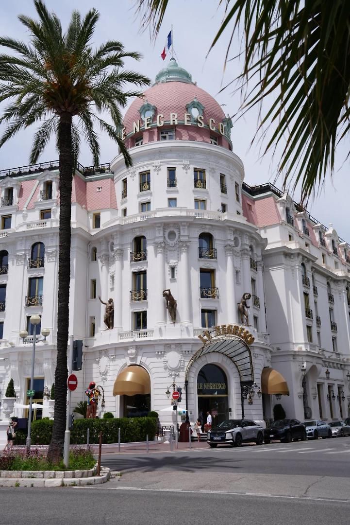 Spacieux Bourgeois Au Coeur Du Carre D'or De Et Proche *