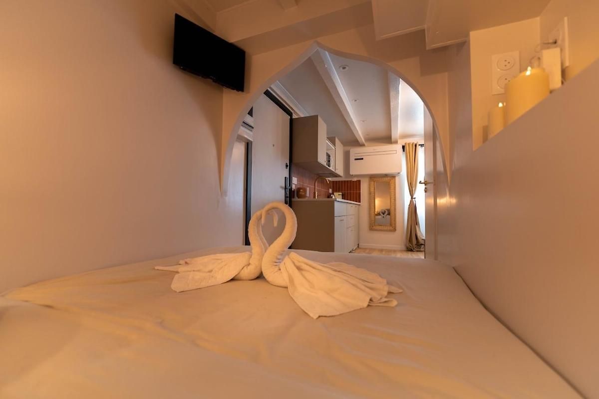 Les D Ailleurs Apartment