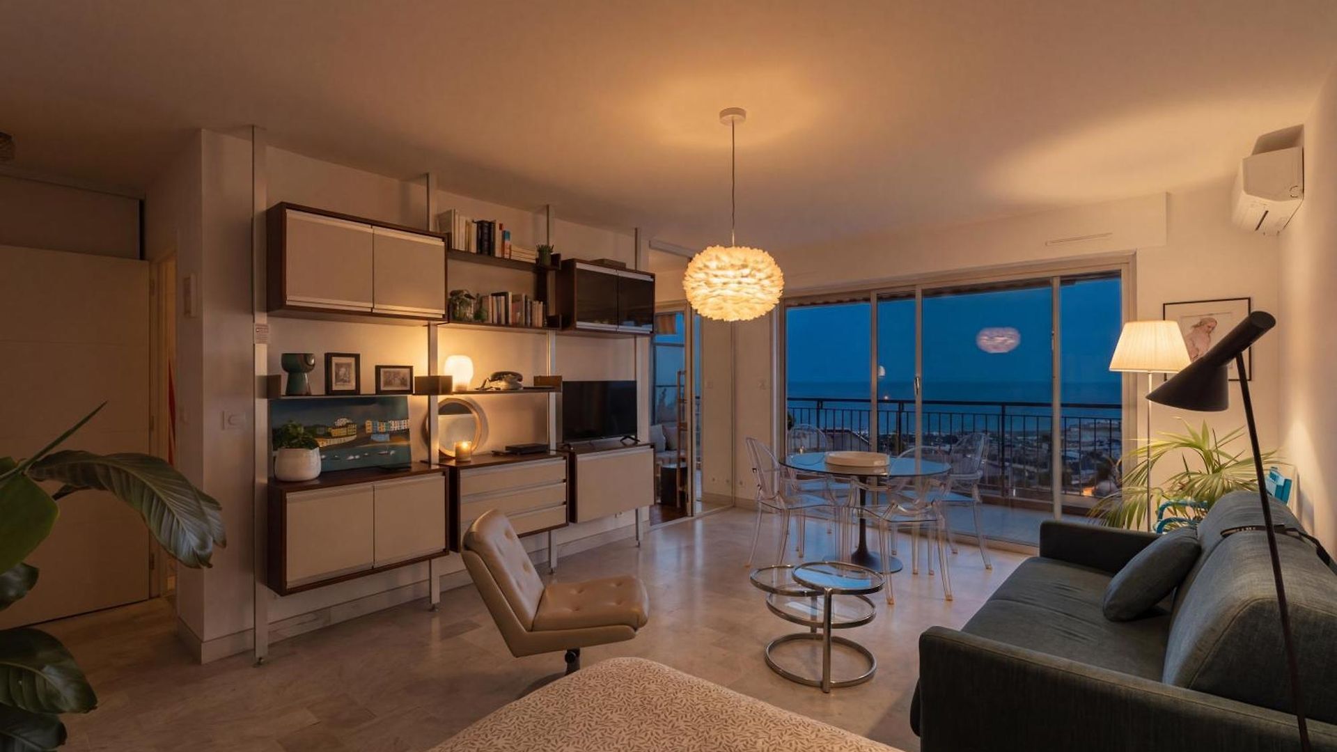 Vue Parking Clim Apartment *