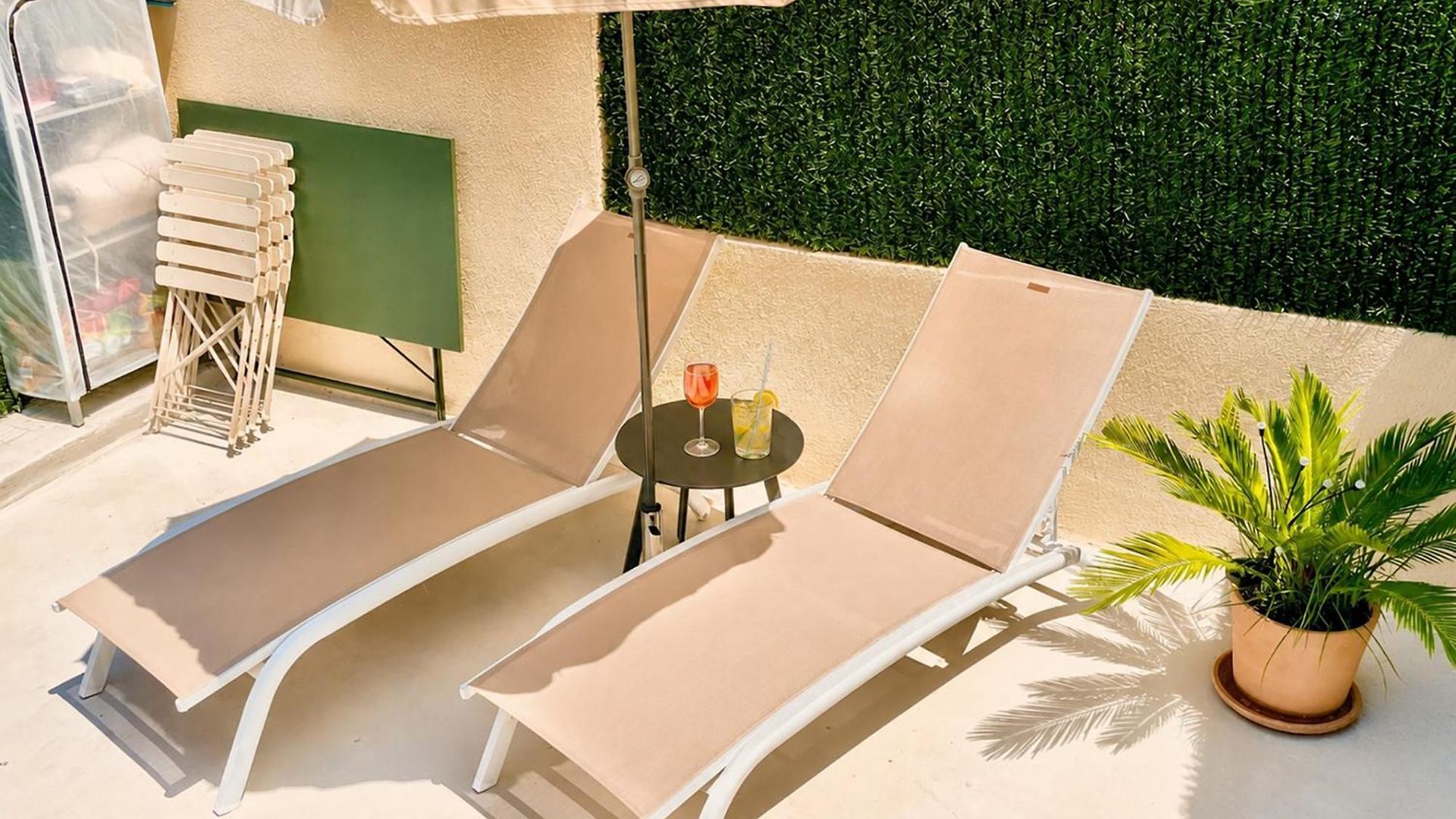 Le Petit - 4 Studios, 2 With Private Terrace - Centre *
